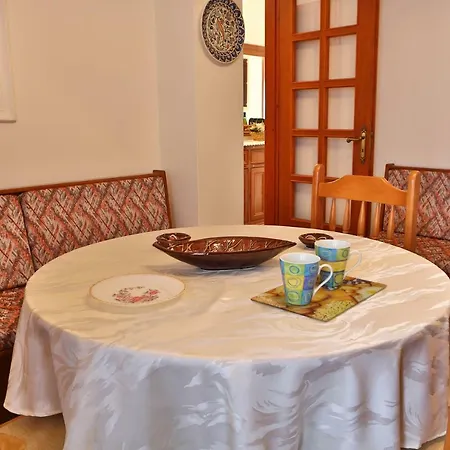 Anna Place Ferienhaus Fira (Santorini)